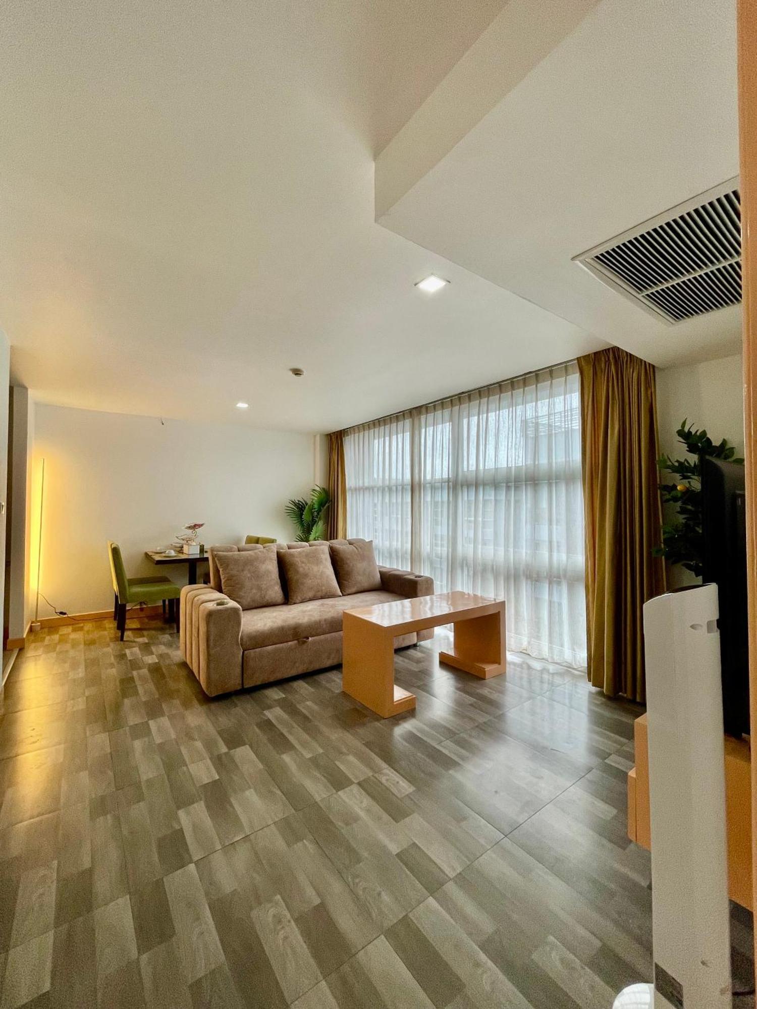 The Kris Two Bedrooms Căn hộ