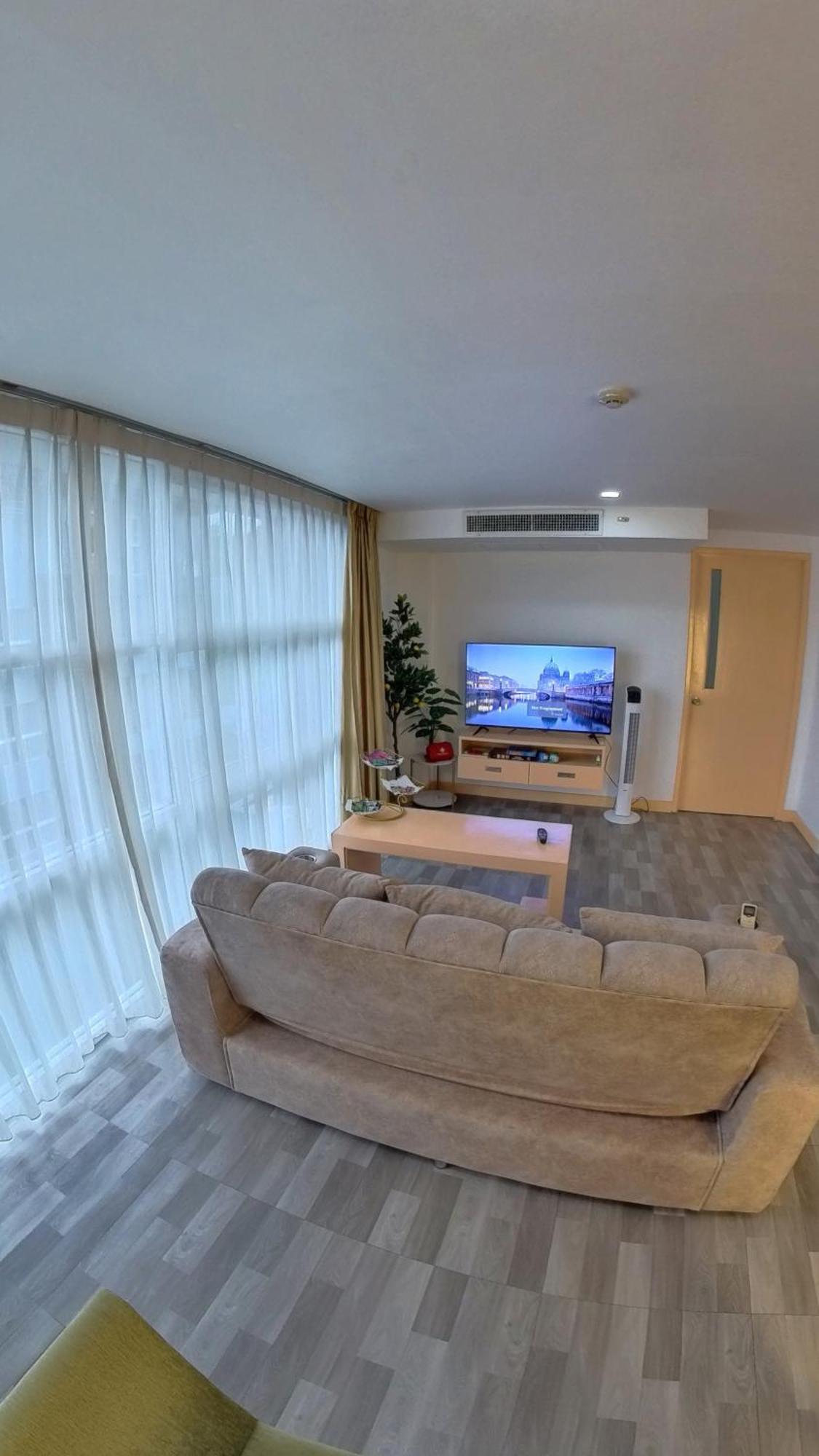 The Kris Two Bedrooms Appartement *